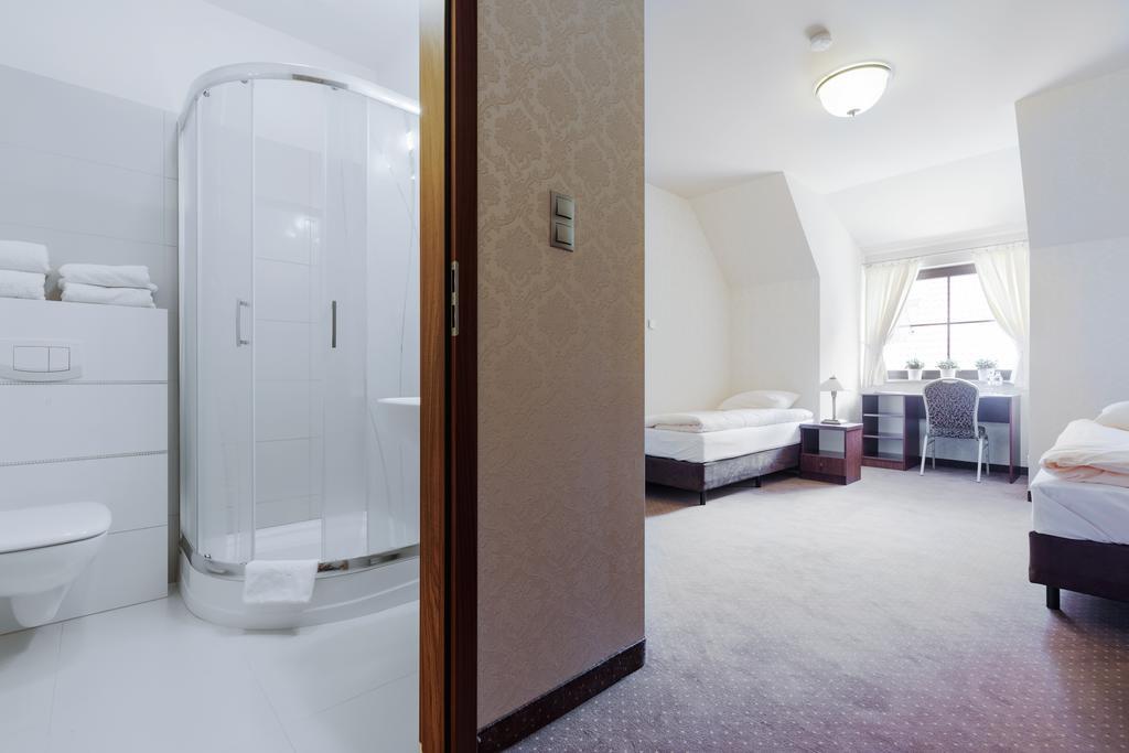 Hotel Folwark Zgierz Room photo